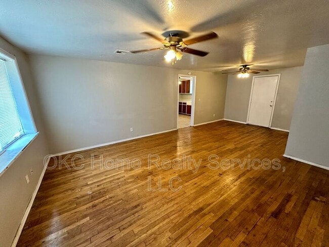 Photo - 804 E Steed Dr