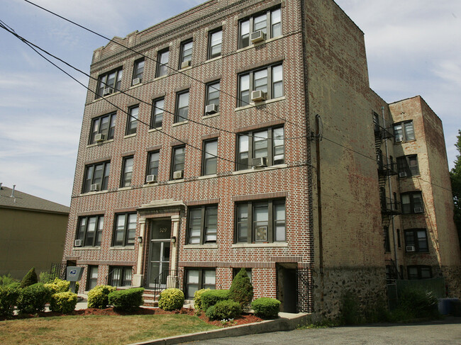 Maples on Broad