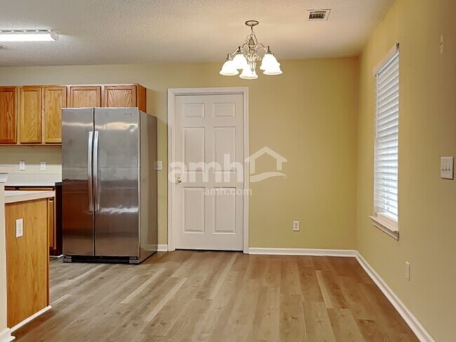 Photo - 20 Willow Lakes Dr