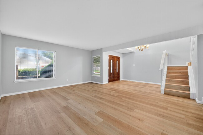 Building Photo - 11504 Village Pl Dr Unit 107