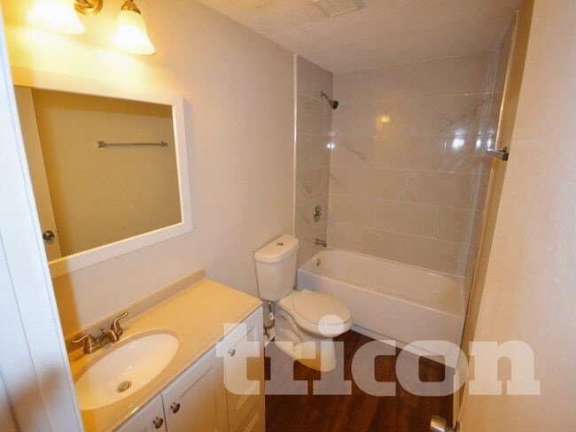 Photo - 9218 Balfern Ct
