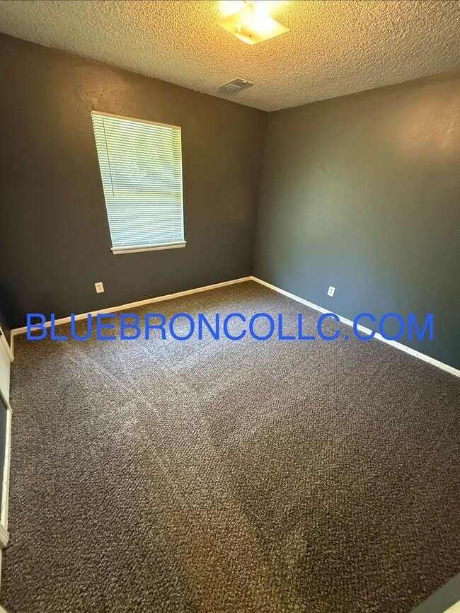 Photo - 206 Sky Vue Dr Unit C