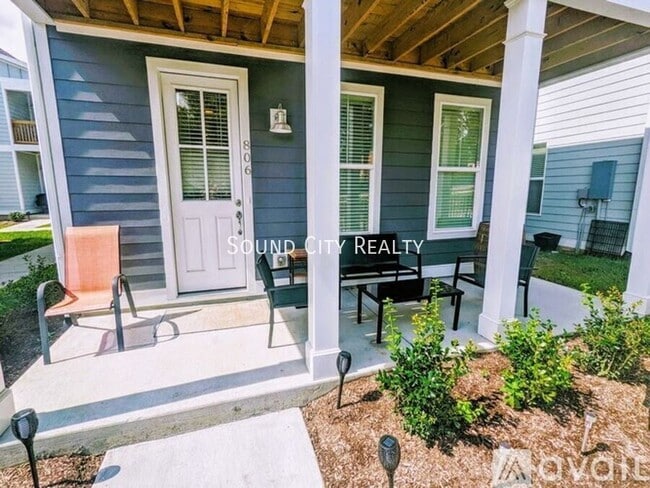 Photo - 806 Briar Cir