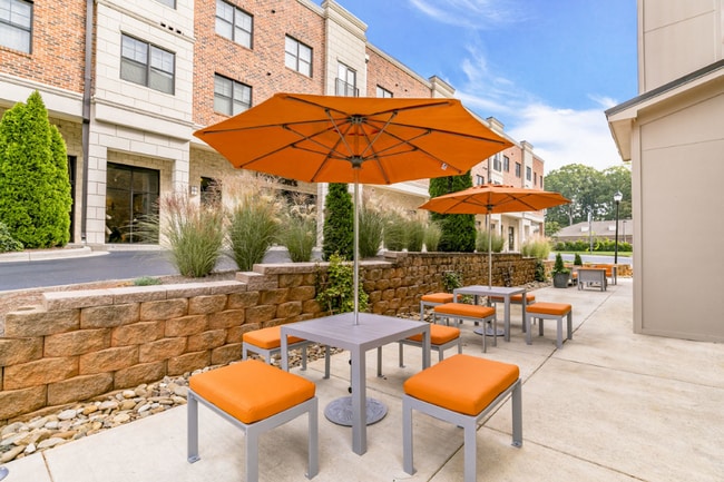 2918 North at Winstead Commons