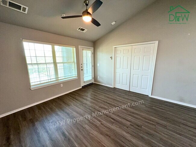 Photo - For Lease: 1BR Condo in Northeast Dallas - Minutes to NorthPark Unidad Bldg B Apt #222