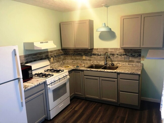 Photo - 520 - 1136-38 Delos Unit 1138 Delos