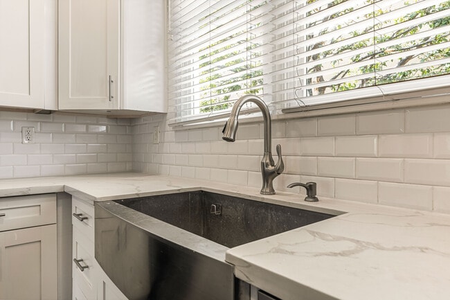 Sink - 16601 Valerio St