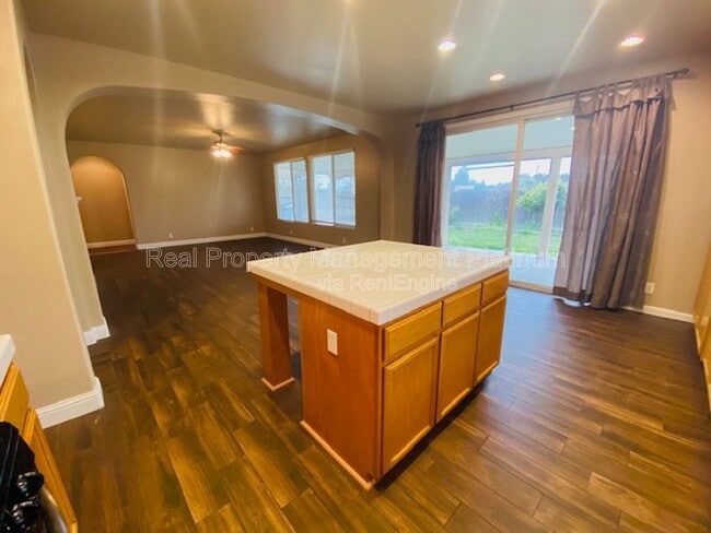 Photo - 1875 N Belvedere Ave