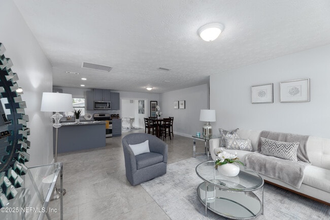 Photo - 7869 Jolliet Dr