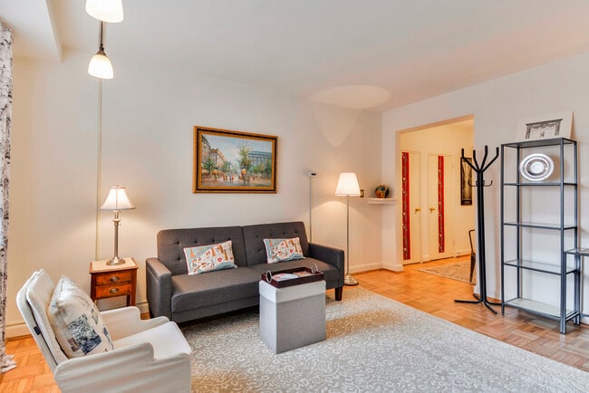 Sofa bed - 3601 Greenway Unit 503