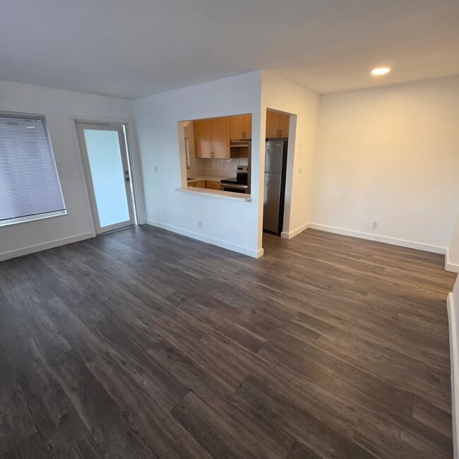 Photo - 1638 Dewey St Unidad 108