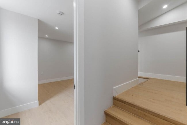 Photo - 4522 Baker St Unit 2