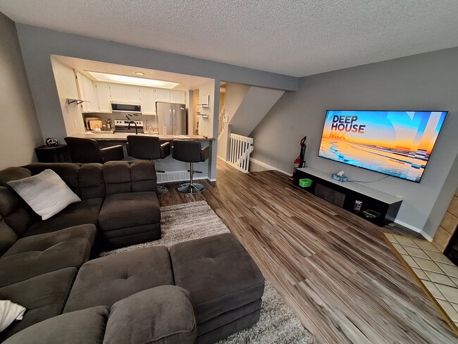 Building Photo - 1241 Firefly Cir Unit 1241