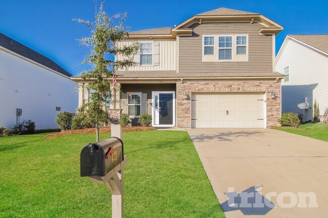 Building Photo - 432 Walking Ln