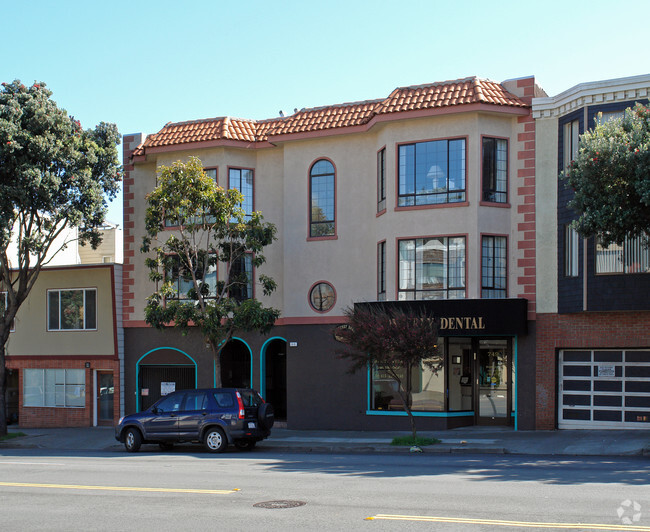 Photo - 743-747 Monterey Blvd Apartments