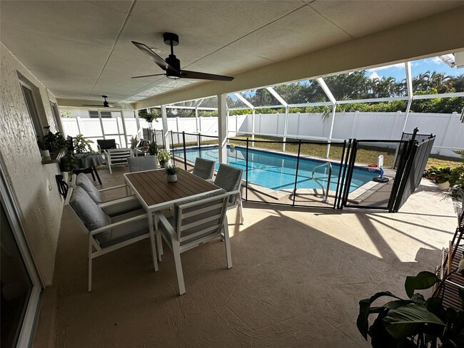 Photo - 6860 Calle Del Paz S