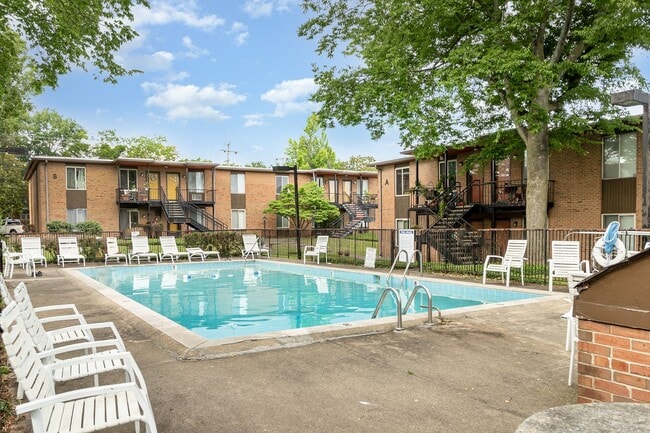 Building Photo - Green Hills Condo Living! Unit B6