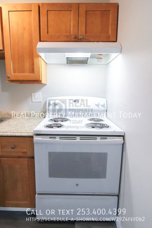 Photo - Upgraded 1bd 1ba apartment with fenced in ... Unidad 3