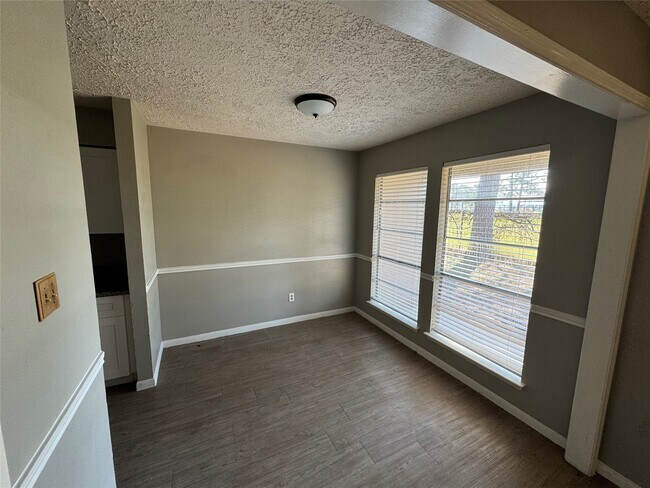 Photo - 13611 Ravensway Dr Unit B