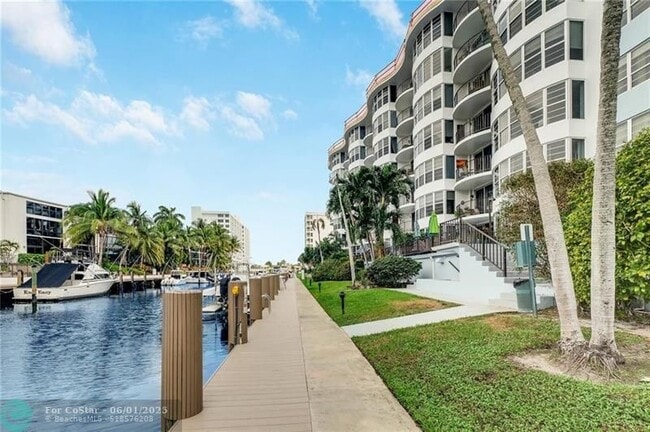 Photo - 3051 NE 48th St Condo Unit 404