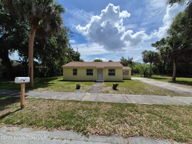 Building Photo - 616 S Kentucky Ave