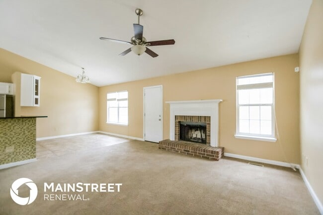 Photo - 325 King Henry Rd