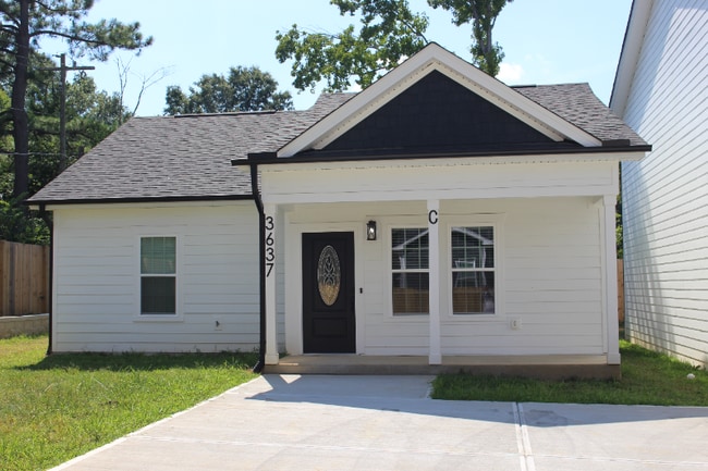 Building Photo - 3637 Guess Rd Rental