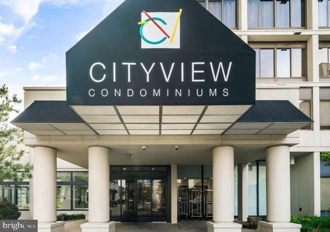 Photo - 2001 Hamilton St Unit 504