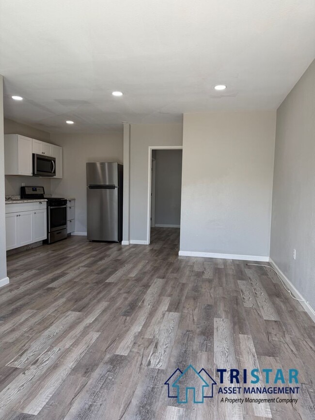 Photo - 12223-12227 Woodside Avenue - 12227 B Unit 12227 B