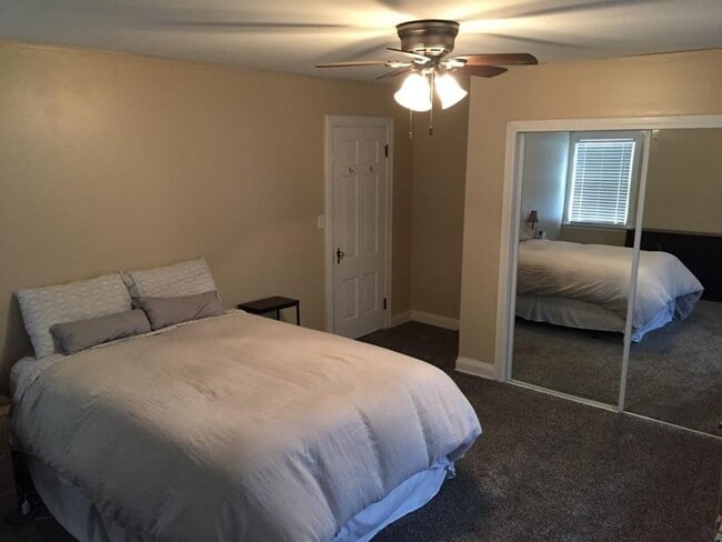 Photo - 6004 W Wells St Unidad 6004 West Wells St