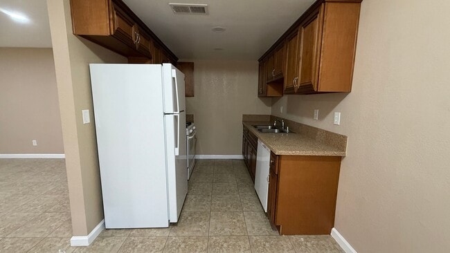 Photo - Two Bedroom One Bathroom Apartment in San Bernardino! Unit 3