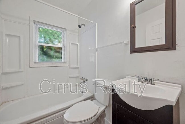 Photo - 1224 32nd St Unit B