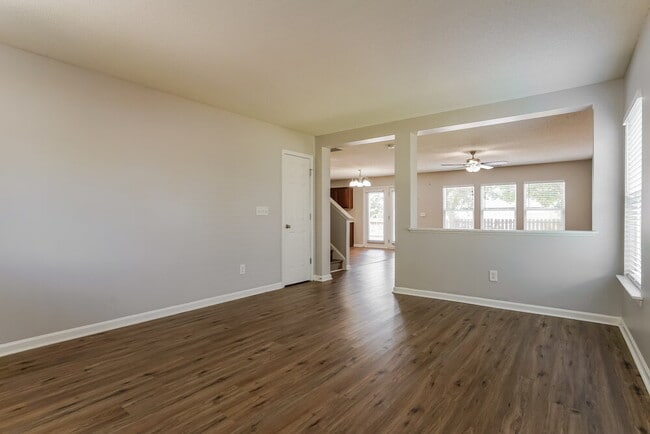 Photo - 339 Cinder Cross Way