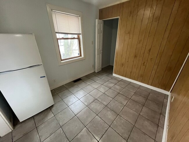 1 Bedroom W/ Loft Area