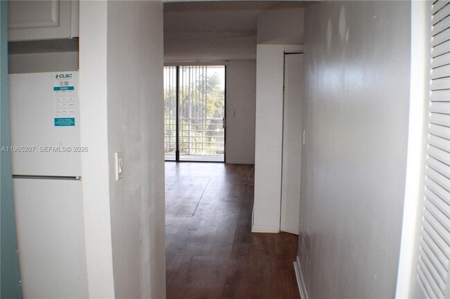 Photo - 1830 SW 81st Ave Unidad 4414