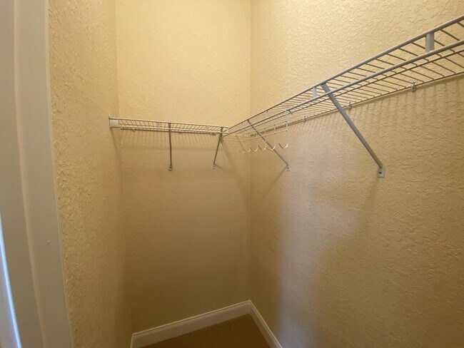 Photo - 452 Cinnamon Dr