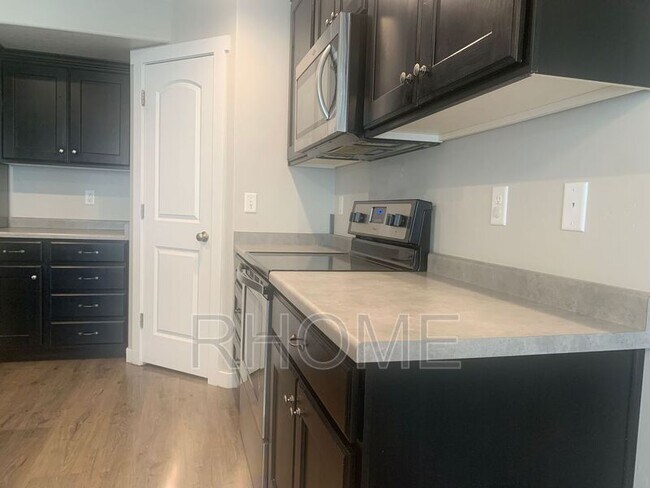 Photo - 981 N Apple Seed Ln