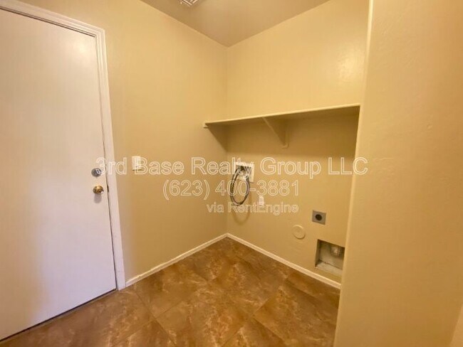 Photo - 22627 W Adams Dr