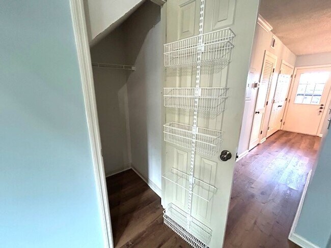Photo - 144 McMurray Cir