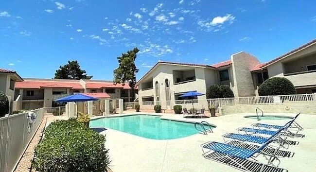 Photo - 10610 S 48th St