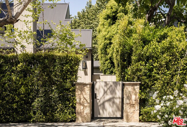 Photo - 719 San Lorenzo St