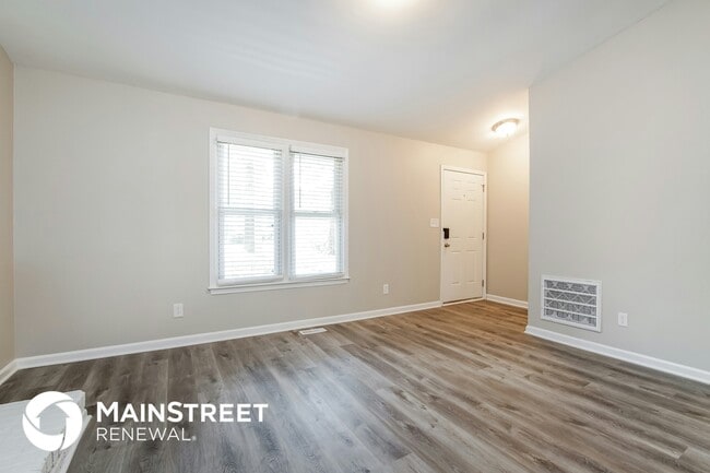 Photo - 108 S Bend Dr