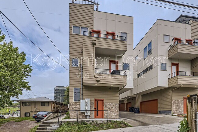 Photo - 1212 N Perry St