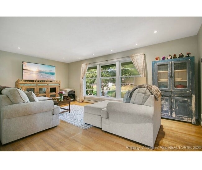 Photo - 607 Oakdale Dr