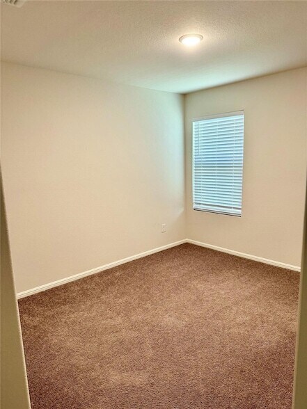 Photo - 6122 Heron Dr