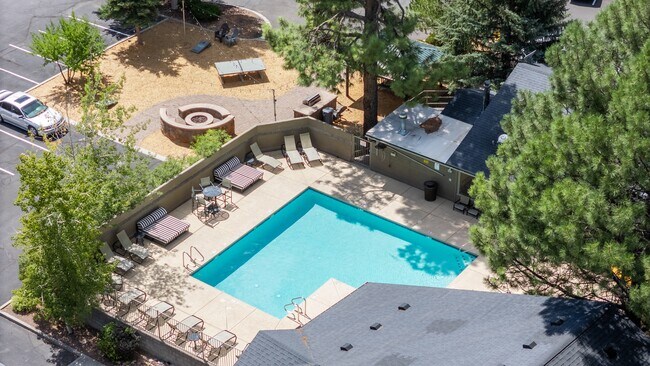Woodlands Village Apartments