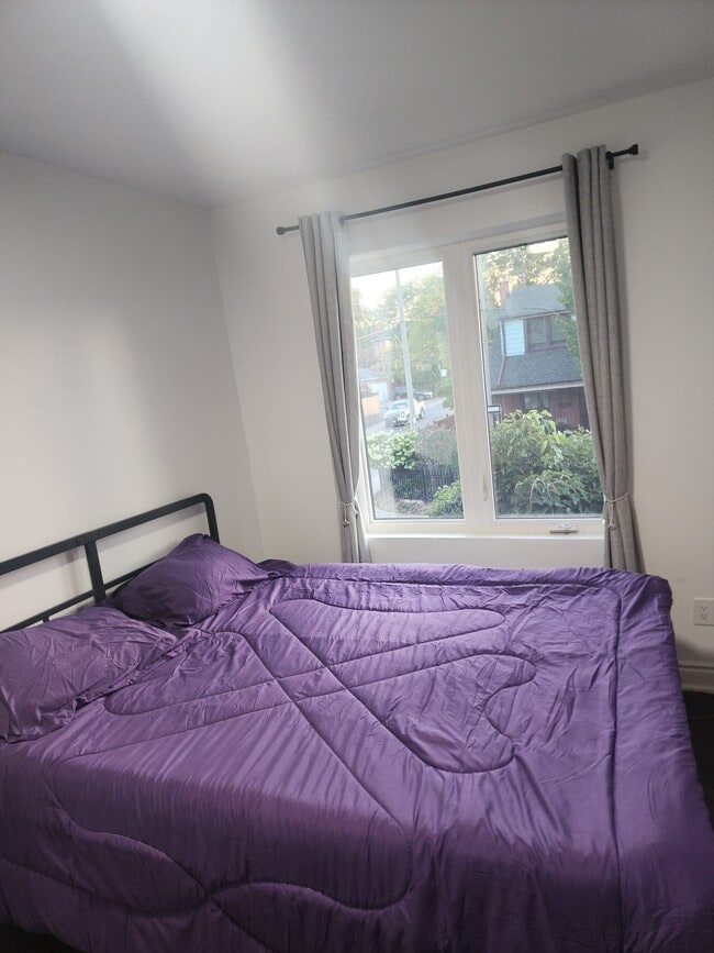 Building Photo - 41 Day Av