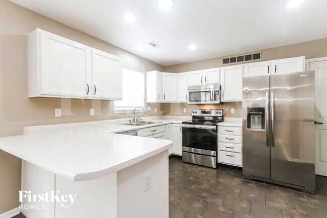 Photo - 7156 Bracken Ln