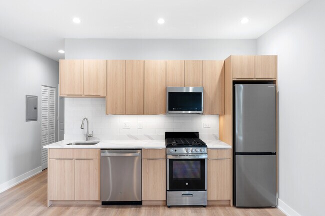 Photo - 1546 W Jonquil Terrace Unit 308