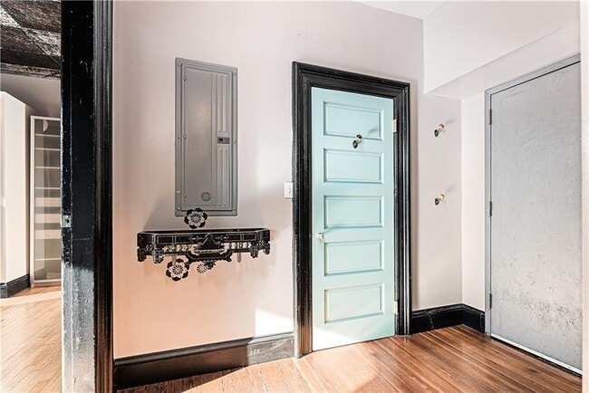 Photo - 114 Main St Unit 1A